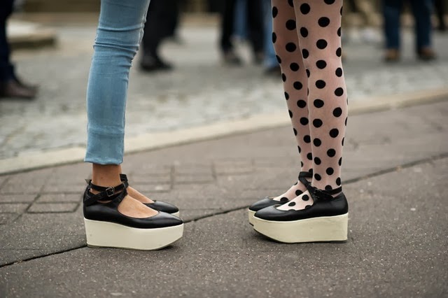 flatform shoes-street style-polka dots tights-skinny jeans-jeggings-fashion-trends