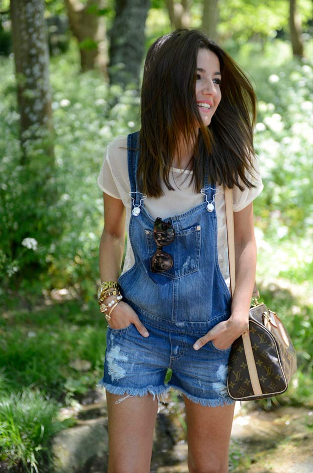 jardineira-jeans-looks-dicas-como-usar-jardineira-jeans