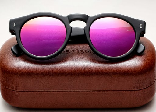 illesteva-leonard-sunglasses-matte-black-with-pink-mirror
