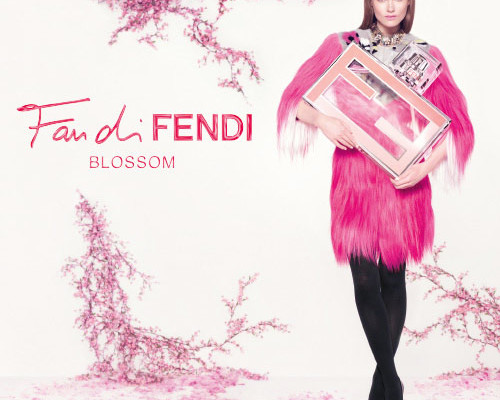 Novo perfume Fan di Fendi Blossom