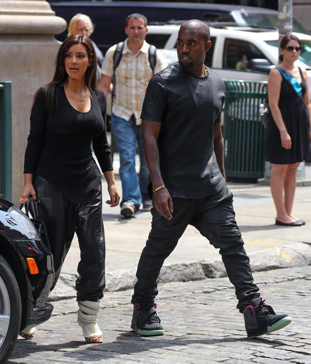 la-modella-mafia-Kim-Kardashian-ghetto-chic-fashion-street-style-in-Celine-leather-sweat-pants-Helmut-Lang-t-shirt-Kanye-West-for-Guiseppe-Zannoti-heels-Hermes-Birkin-bag-11