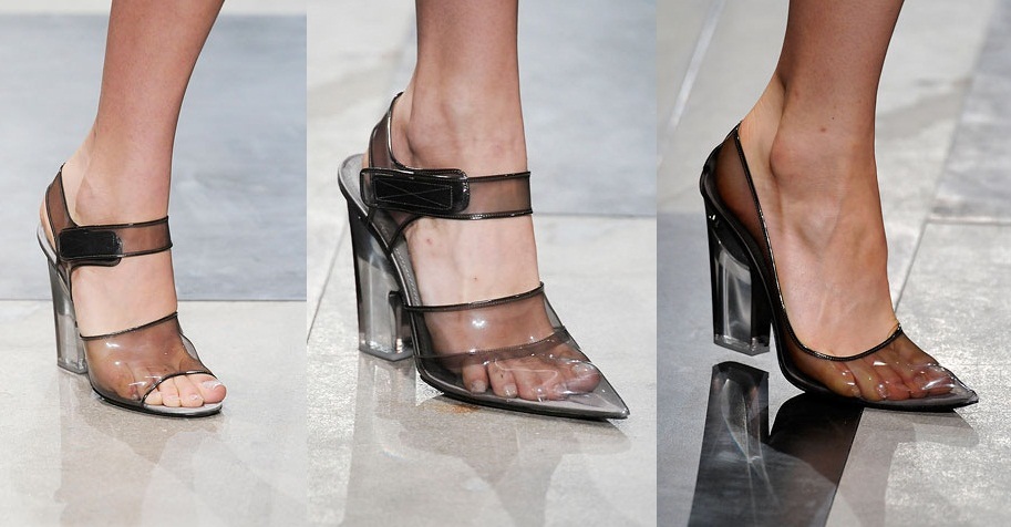 prada-plastic-spring-2010-clear-plastic-shoes-heels