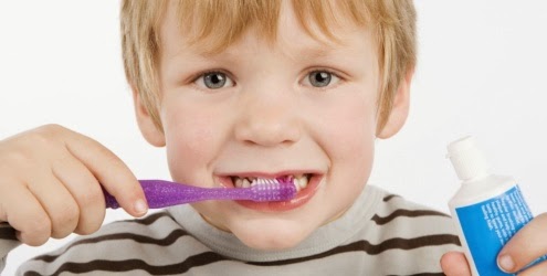 Como cuidar dos dentes dos bebes e das crianças ???